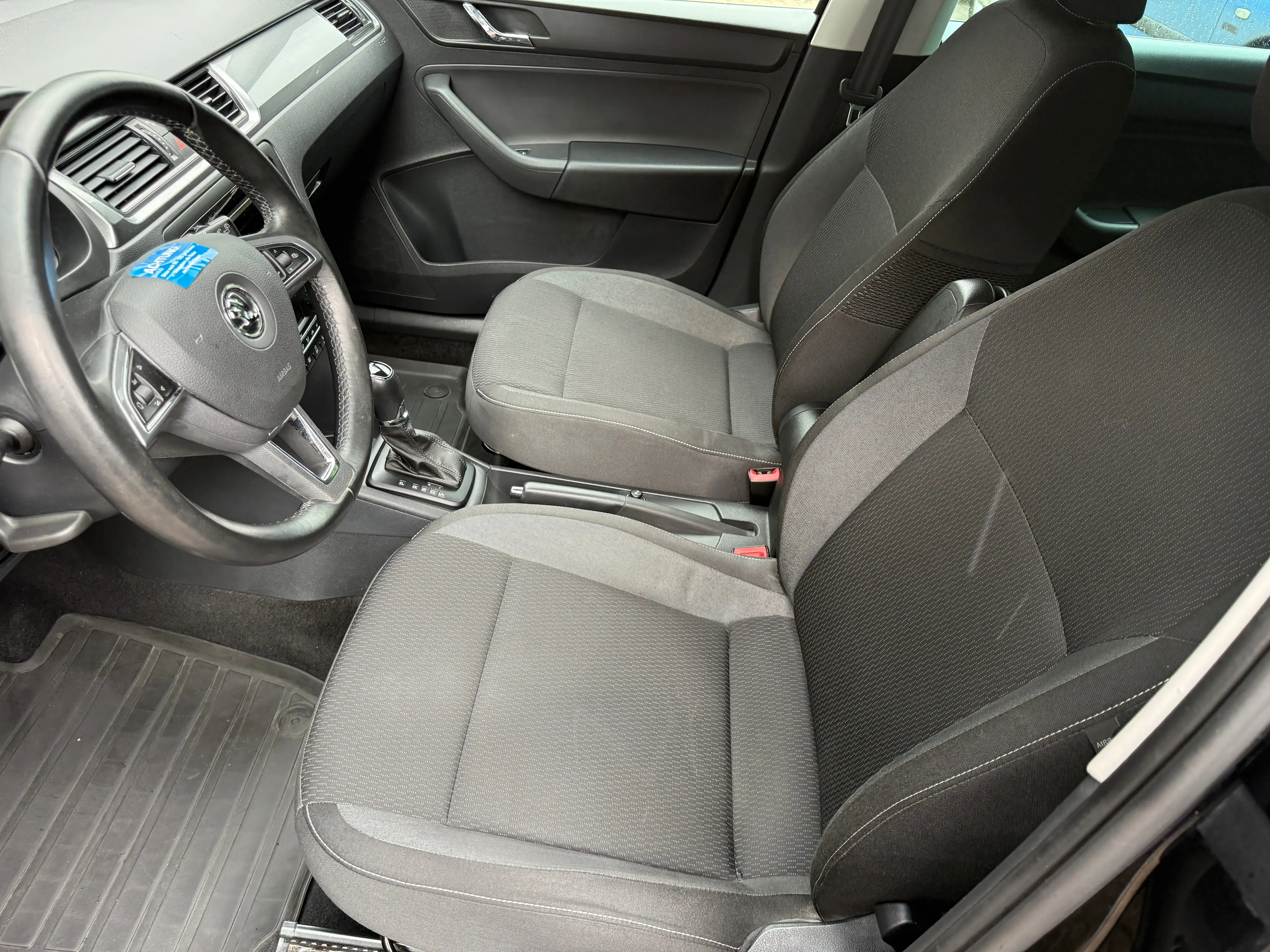 Skoda Rapid/Spaceback 1.4 TSI DSG Drive *nur 71 TKM*Automatik*Klimaautomatik*SHZ*Tempomat* — photo 9