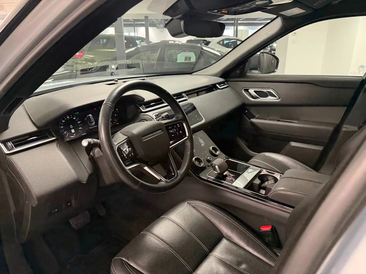 Land Rover Range Rover Velar снимка Land Rover Range Rover Velar
