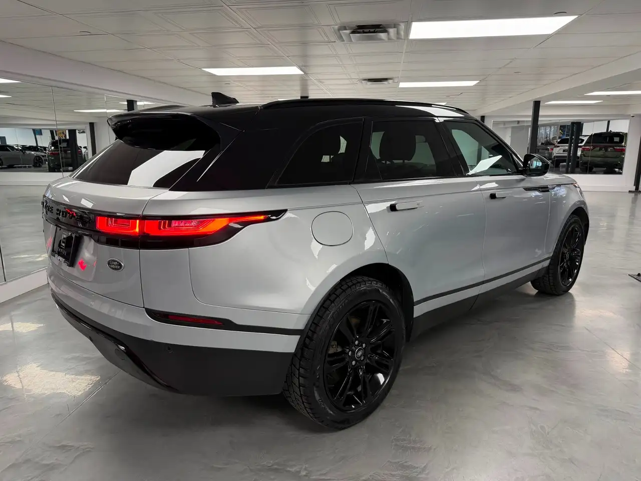 Land Rover Range Rover Velar снимка Land Rover Range Rover Velar