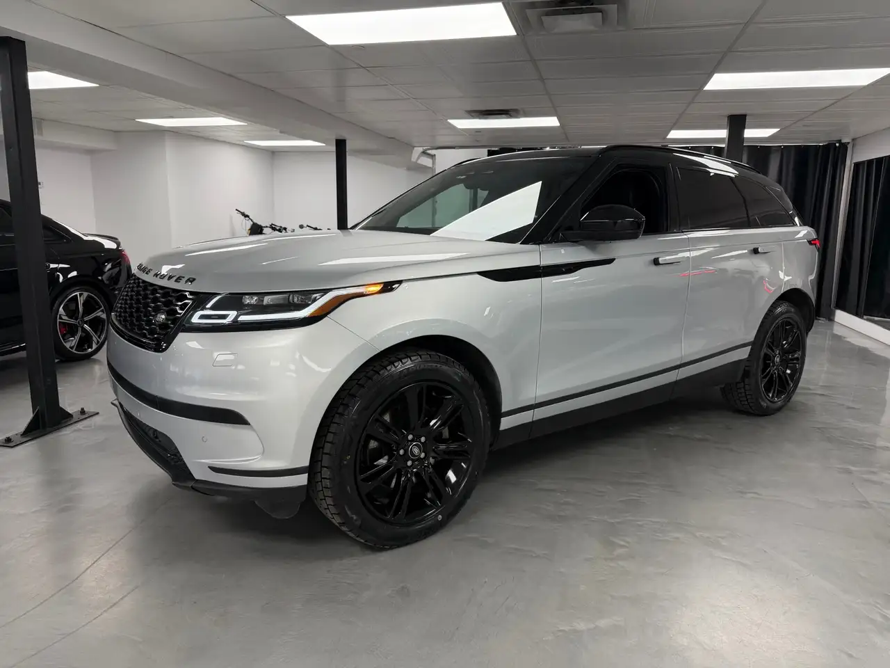2023 Land Rover Range Rover Velar