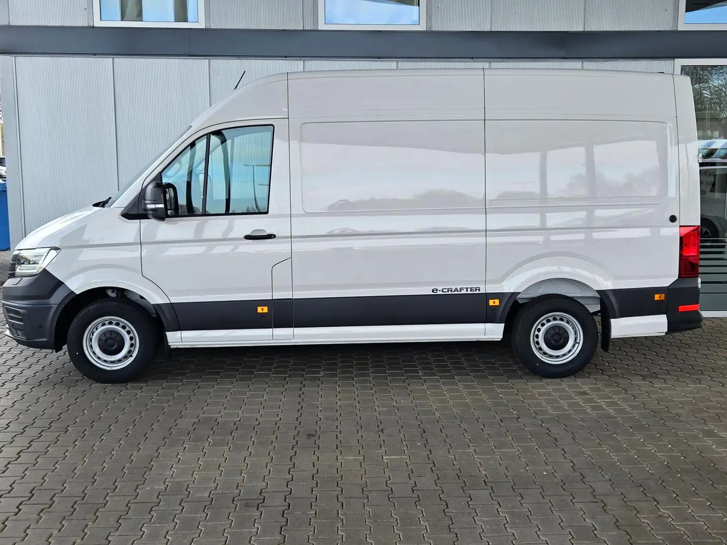 Volkswagen CRAFTER Elektro Kasten 35  / Navi / LED / Tempom./ Blanc - 2