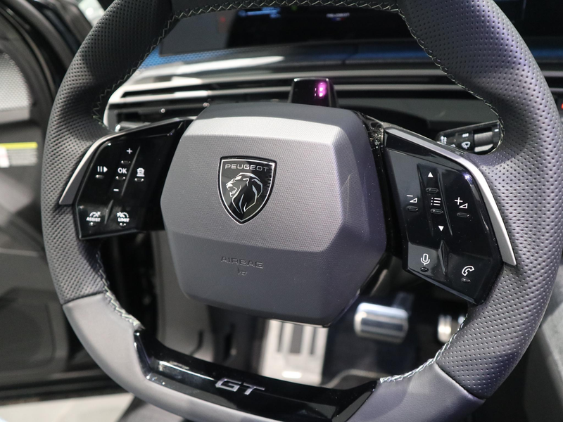 Peugeot 5008 e-5008 GT Avantage 73 kWh 7p | Panaromadak | Elekt — photo 13