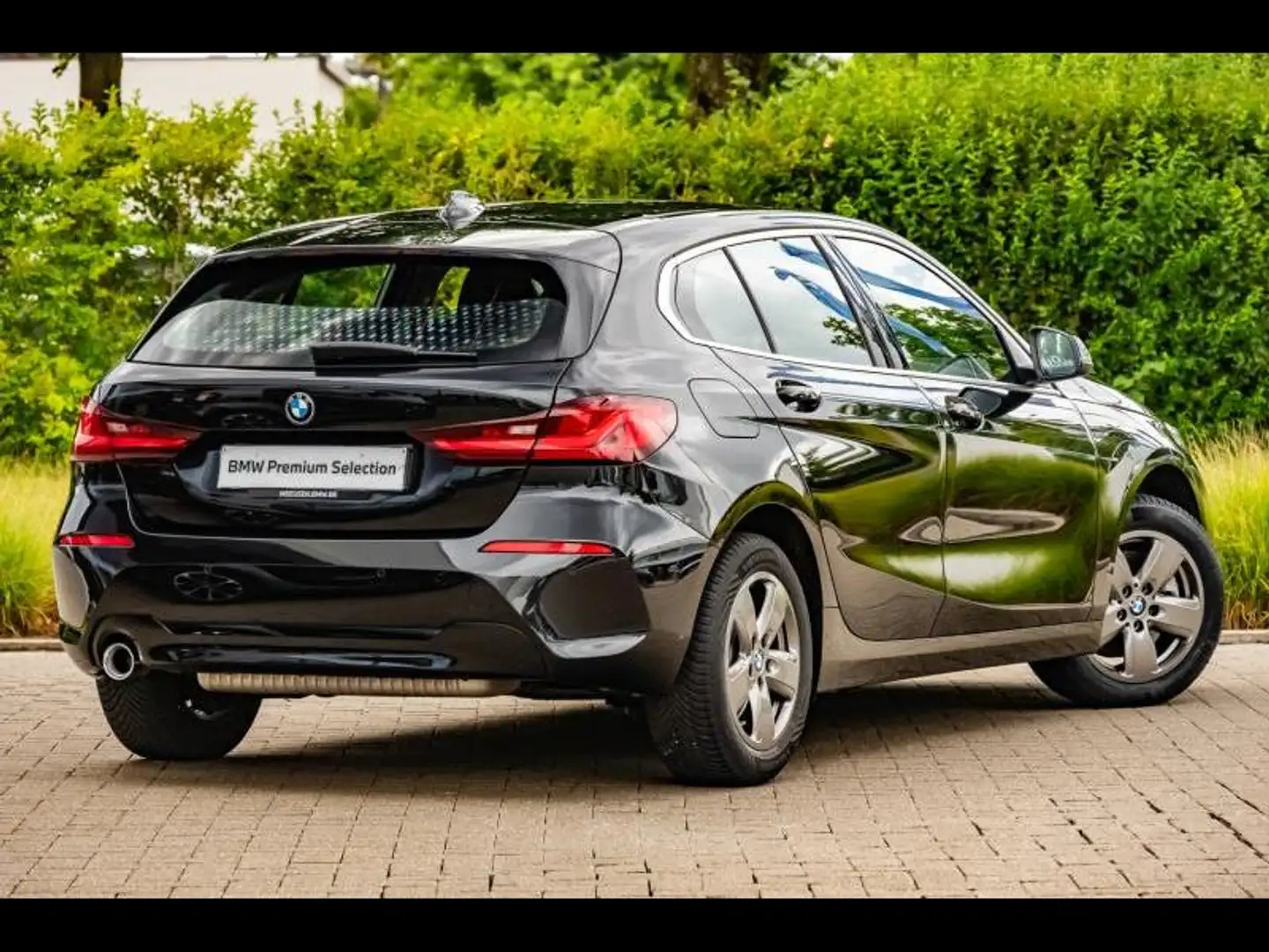 BMW 116 Hatch Zwart - 2