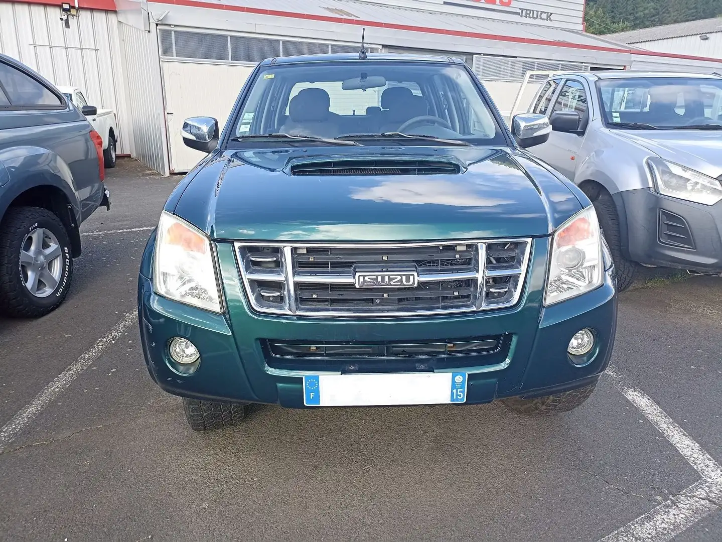 Isuzu D-Max 3.0 CREW CAB Verde - 1
