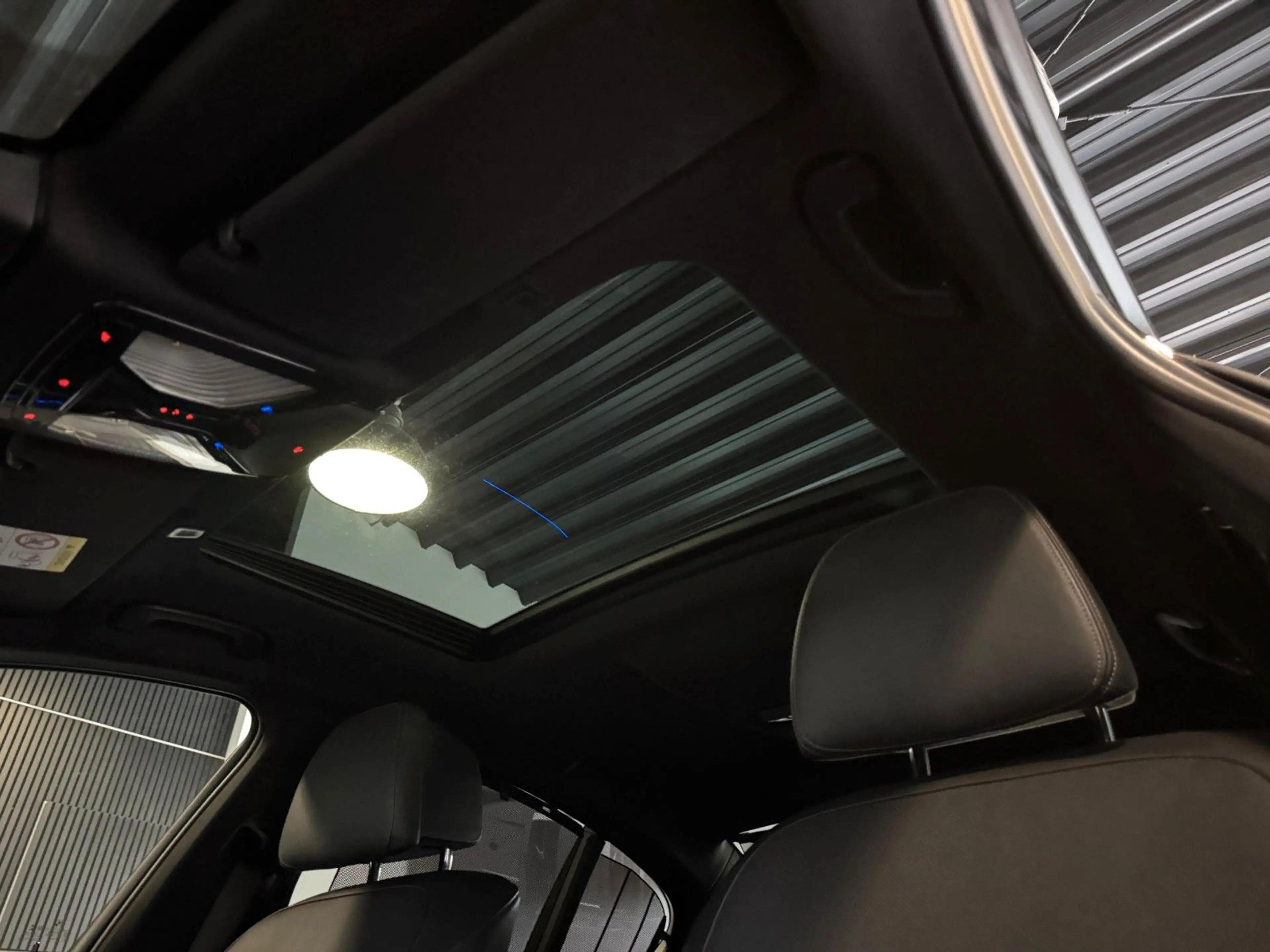 BMW 550 i xDrive Lim./Stand-Hz+Schiebedach+Head-Up — photo 15