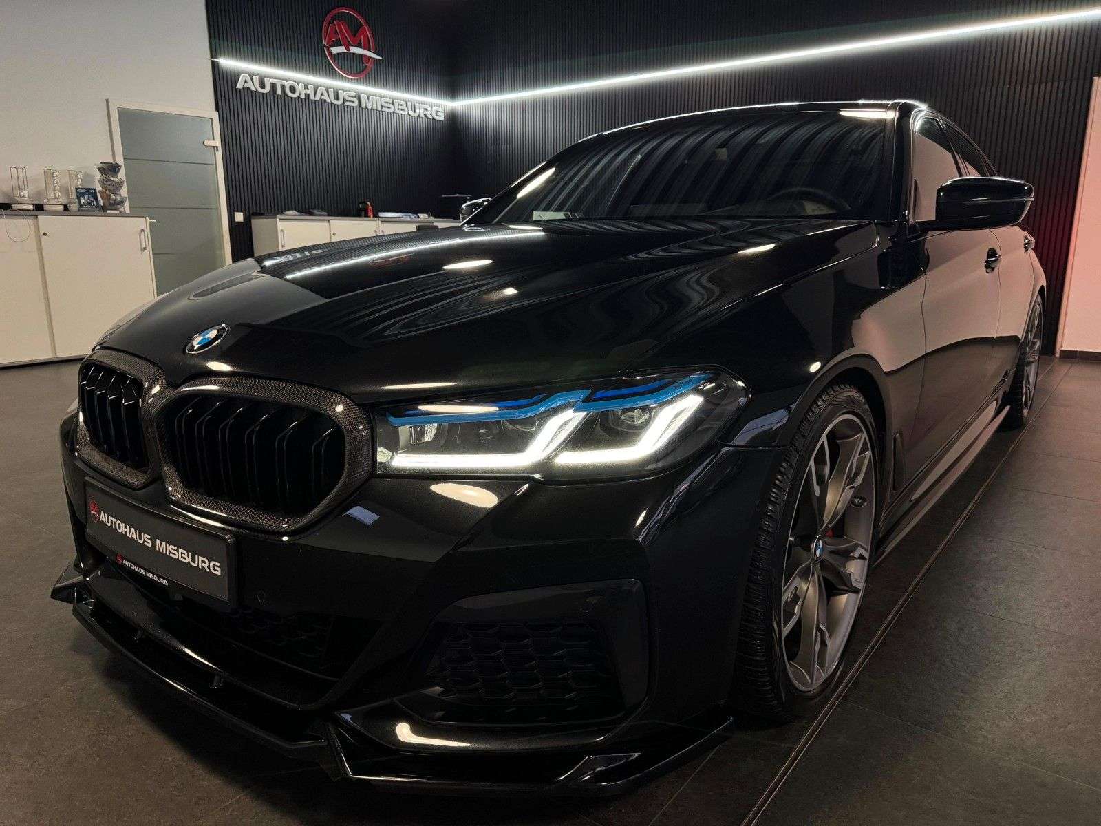 2021 BMW 550