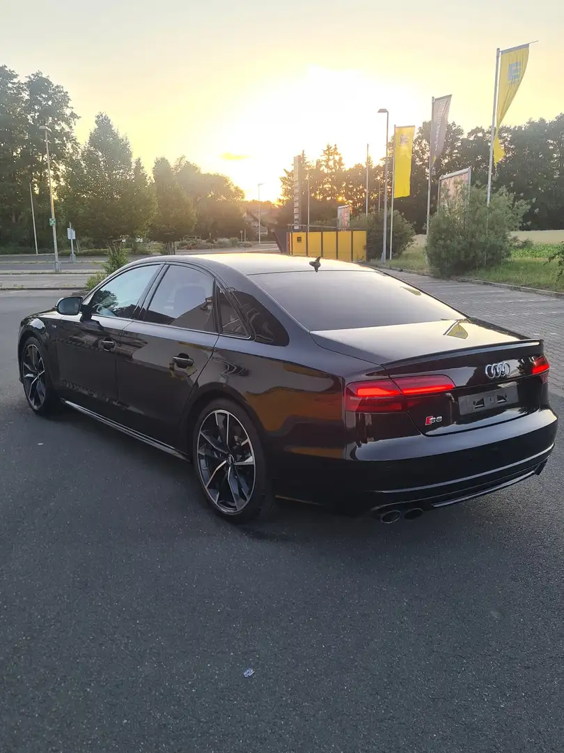 Audi S8 plus Schwarz - 2