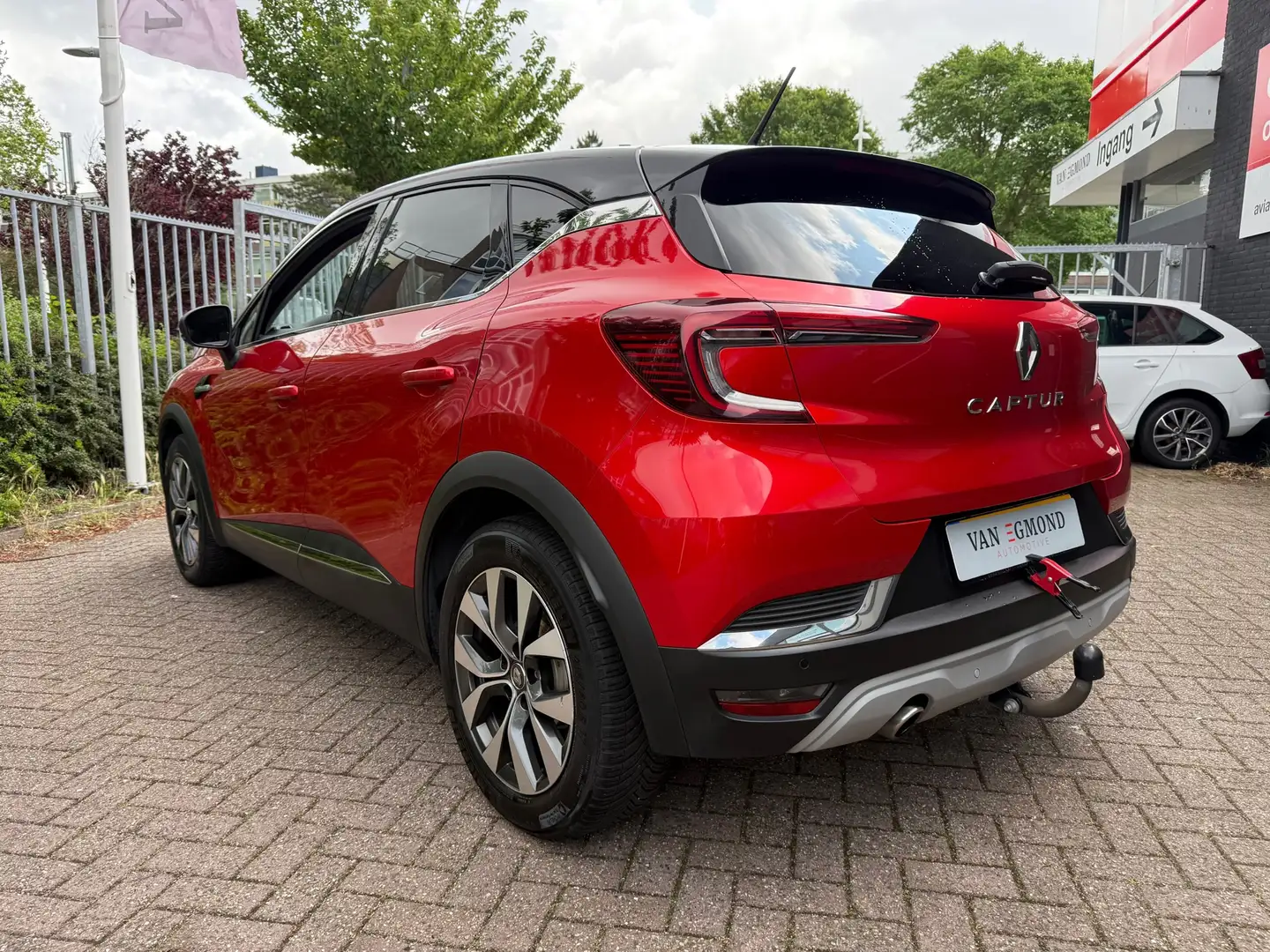 Renault Captur 1.0 TCe 100 Bi-Fuel Intens Rood - 2
