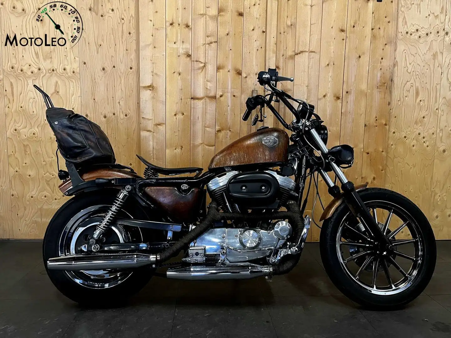 Harley-Davidson Sportster 883 XLH HUGGER Bruin - 1