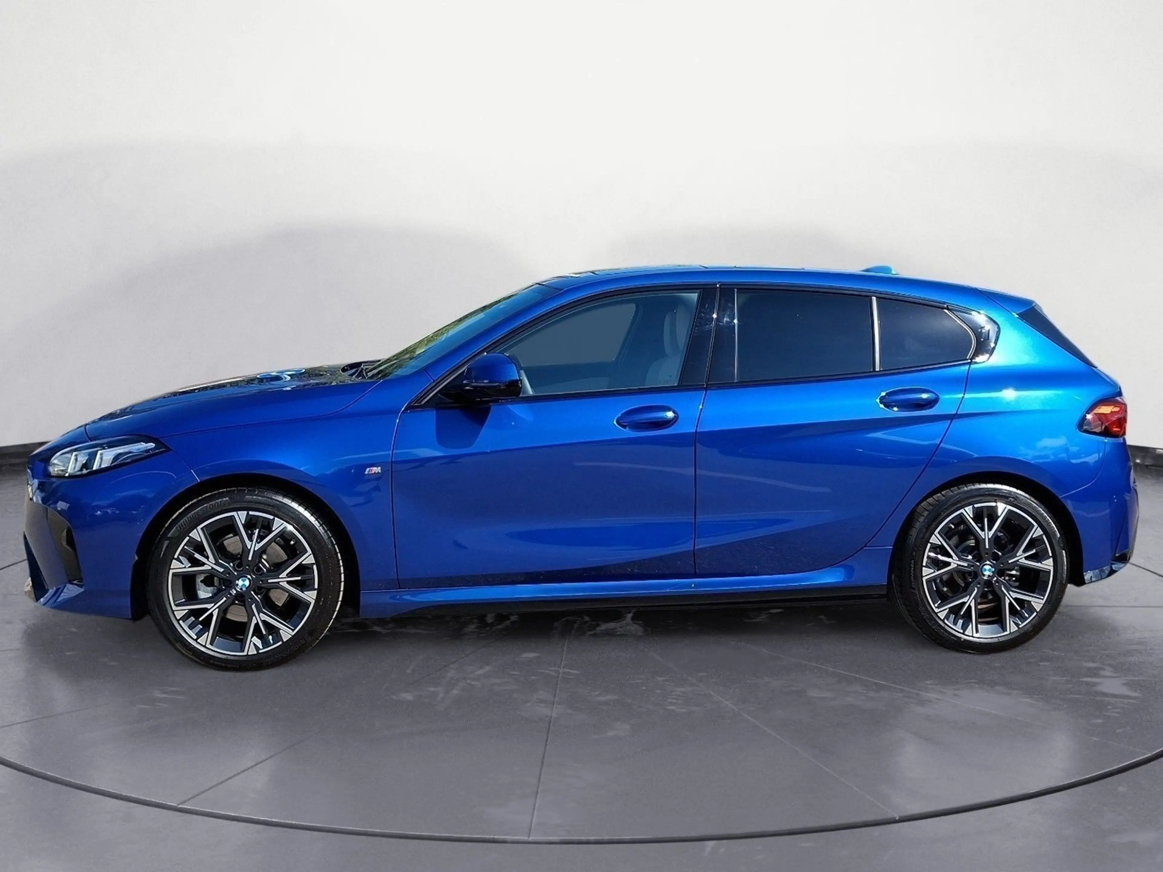 BMW 120 i M-Sport *Premium Paket*Kamera*Panorama*LED* — photo 4