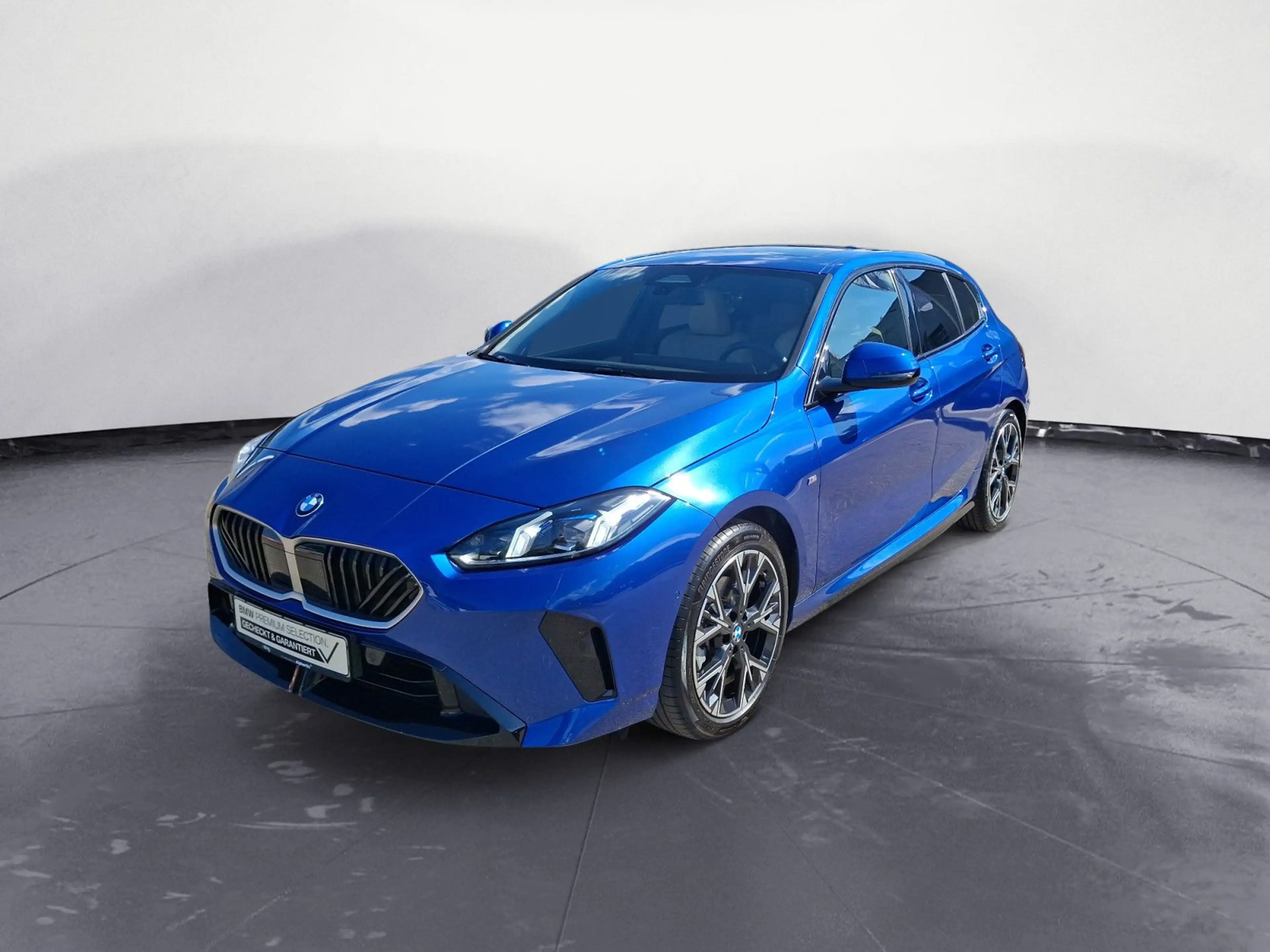 BMW 120 i M-Sport *Premium Paket*Kamera*Panorama*LED* — photo 11