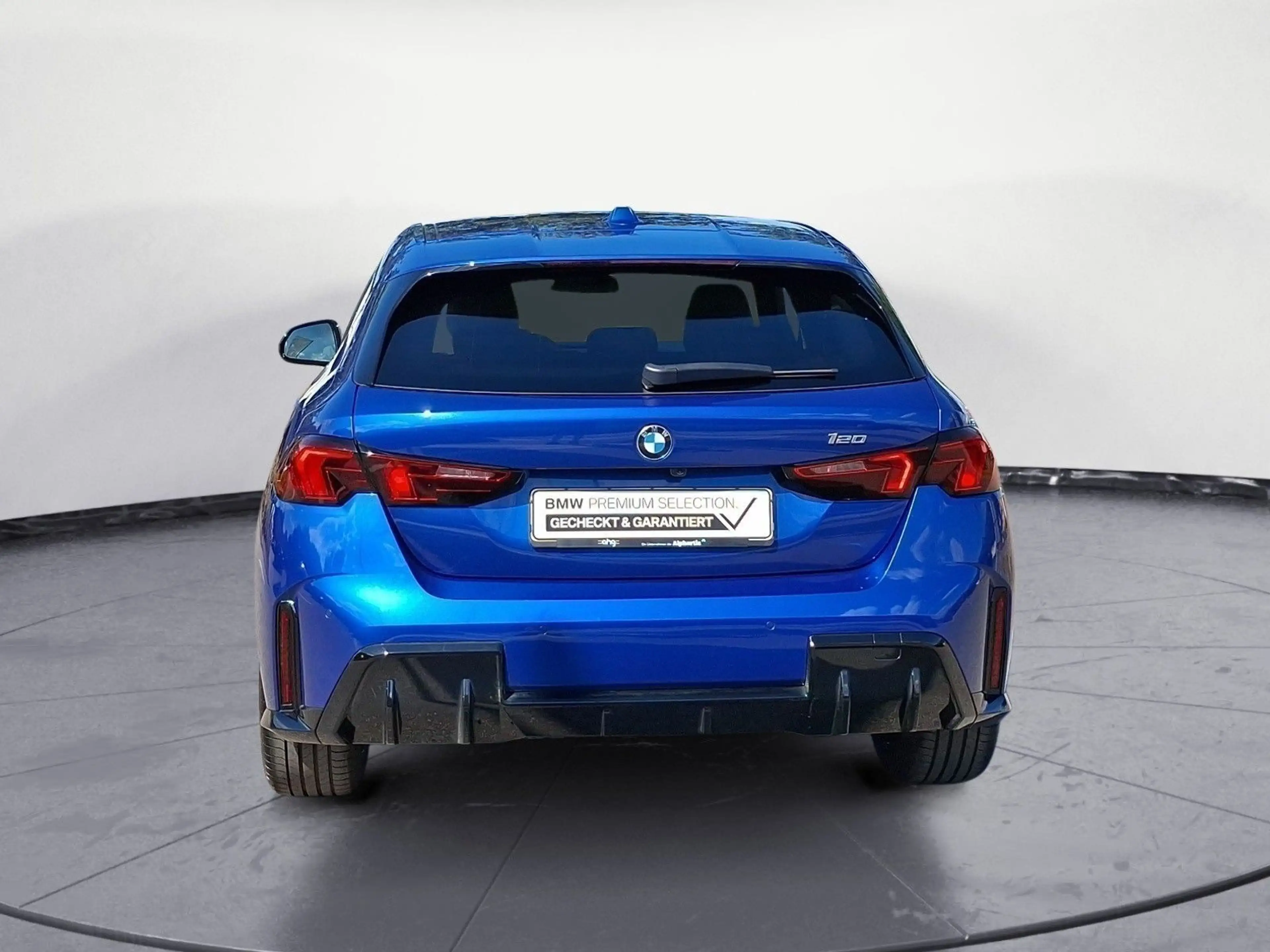 BMW 120 i M-Sport *Premium Paket*Kamera*Panorama*LED* — photo 6