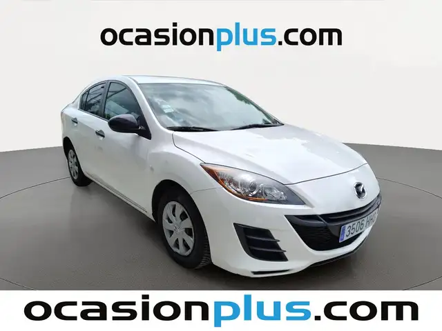 Mazda Mazda3 view 2