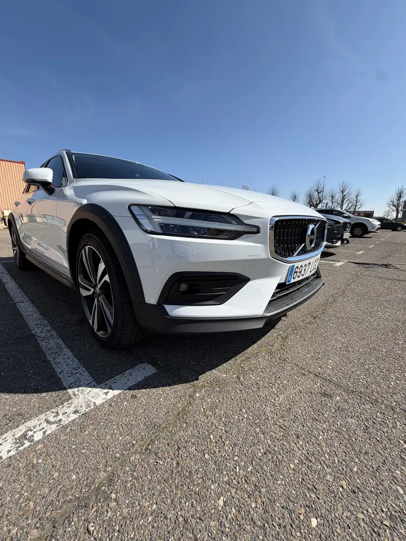 Volvo V60 Cross Country D4 Pro AWD Aut. - 2