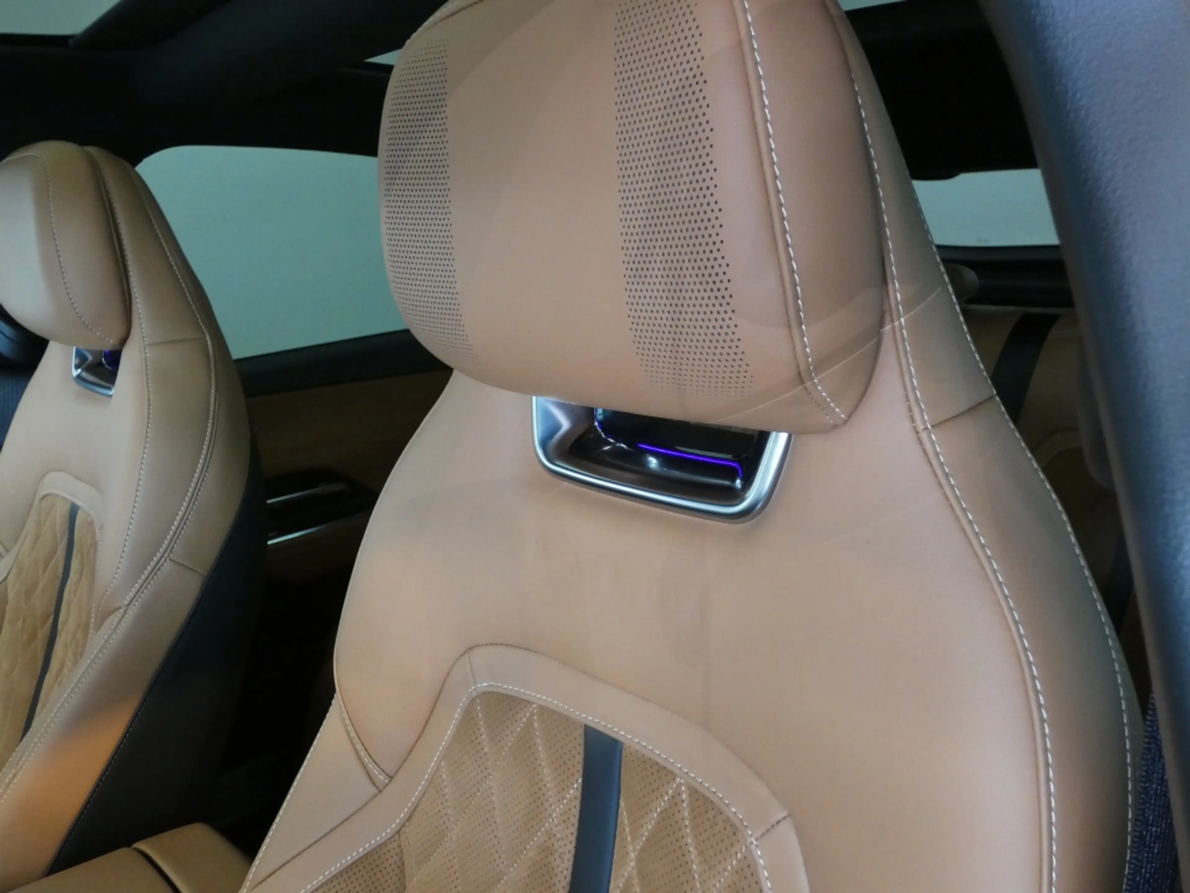 Mazda 6e Takumi Plus 258 pk Panodak, 360 camera 68.8 kWh — photo 14