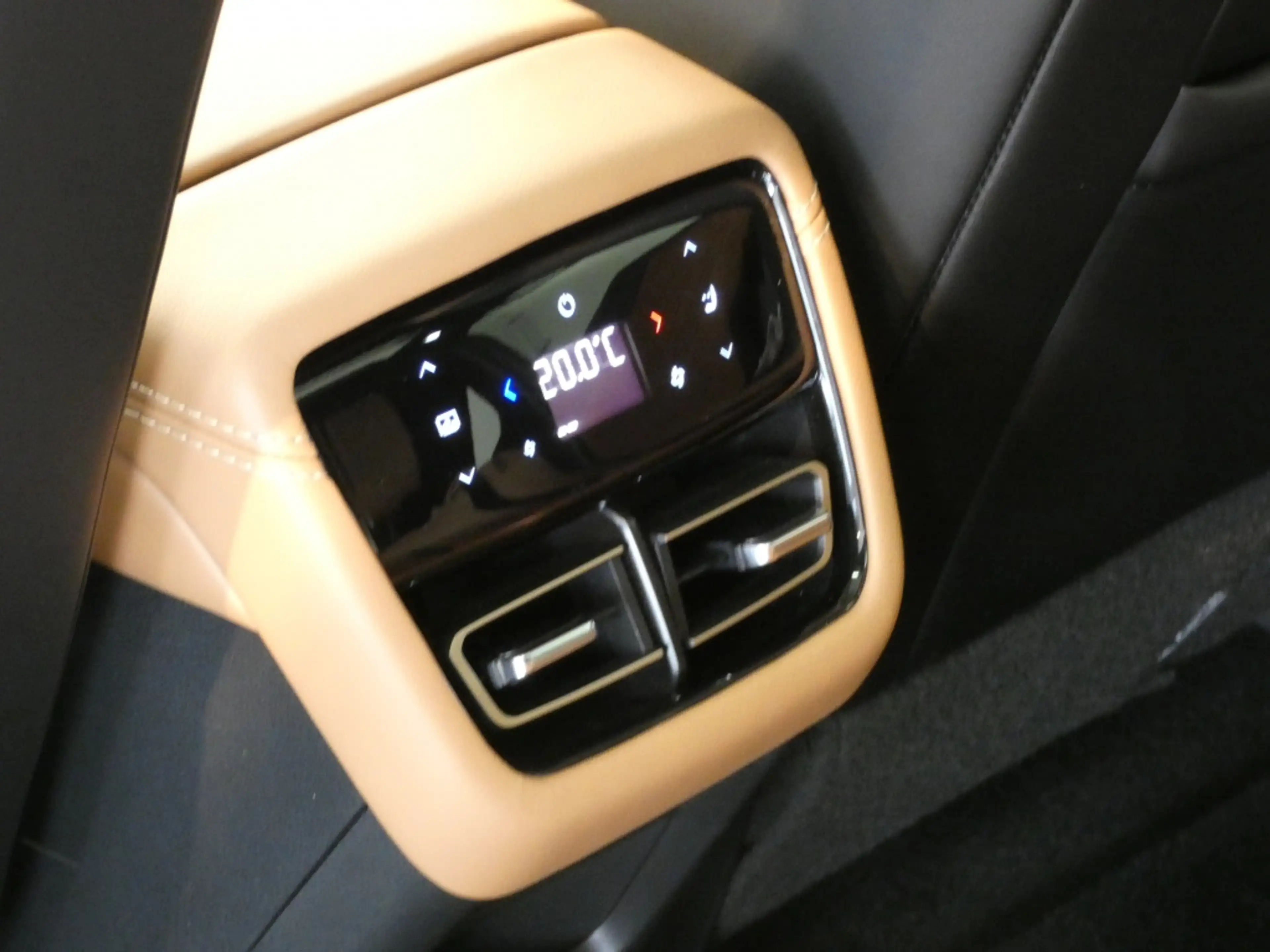 Mazda 6e Takumi Plus 258 pk Panodak, 360 camera 68.8 kWh — photo 15