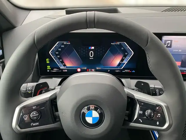 BMW X3 view 8
