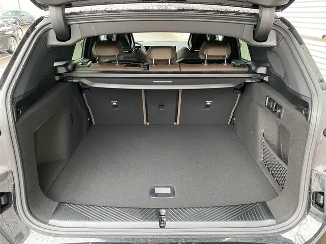 BMW X3 view 12