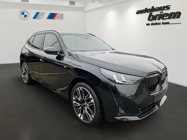 BMW X3 view 2