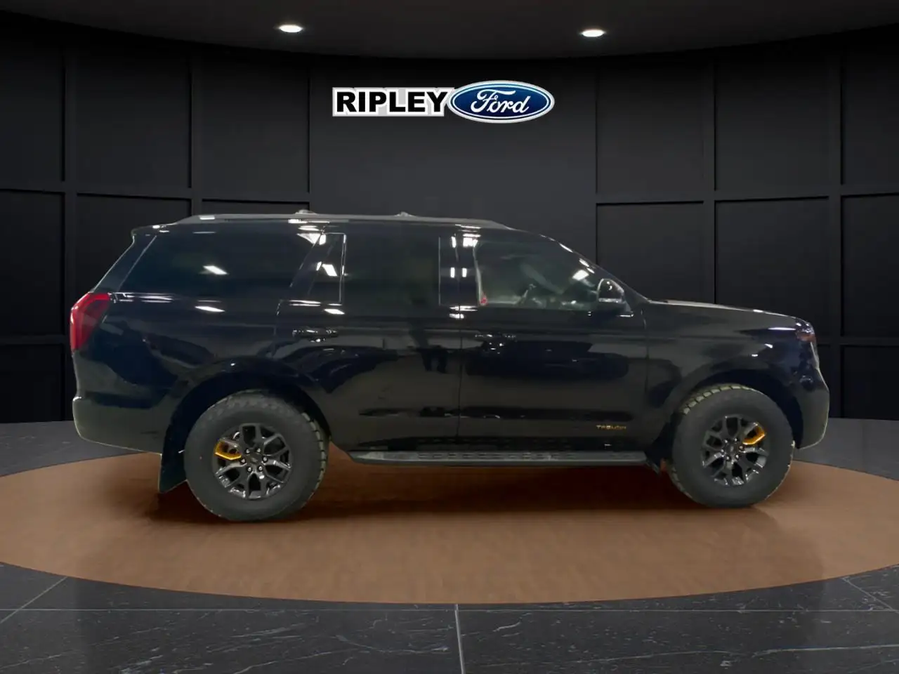 Ford Expedition снимка Ford Expedition