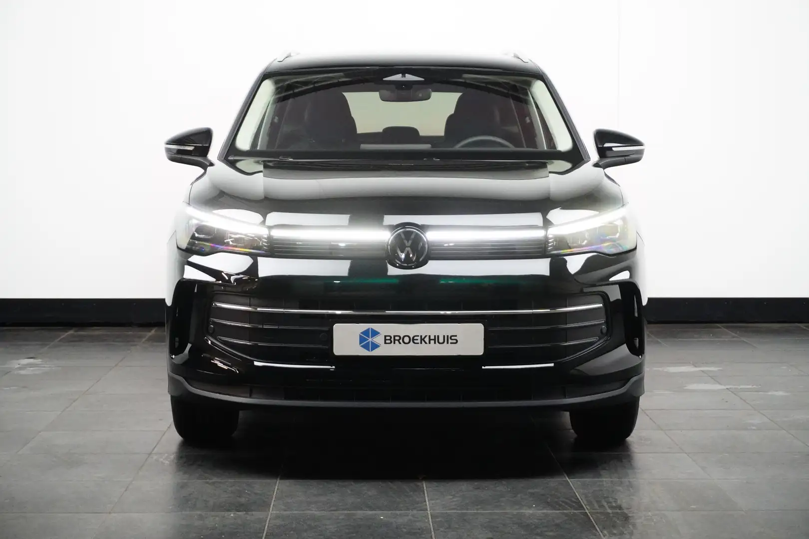 Volkswagen Tiguan 1.5 eTSI 150PK Mhev Life | TREKHAAK | STOELVERW. | Zwart - 2