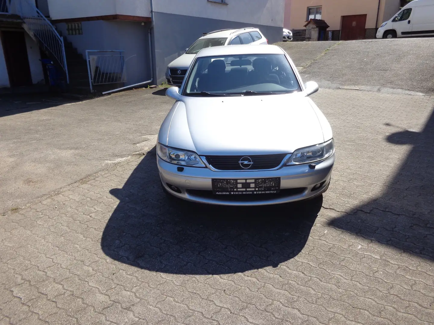 Opel Vectra 1.8 Elegance,Klimautomatik,Xenonscheinwefer, Silber - 2