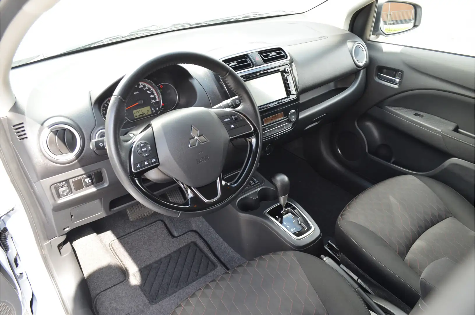 Mitsubishi Space Star 1.2 NOVA CVT CLEARTEC | HOGE ZIT | AUTOMAAT | NAVI Grijs - 2