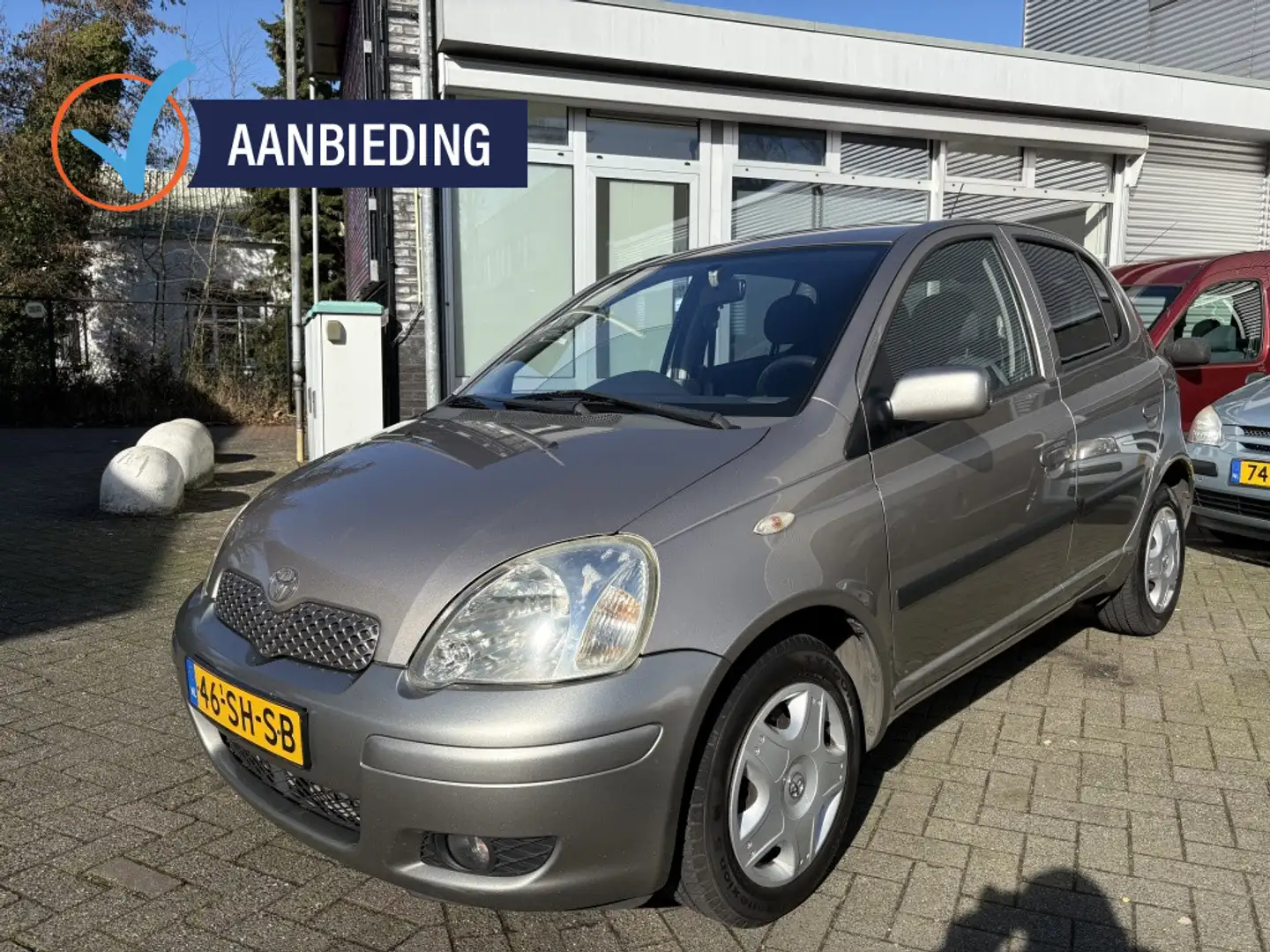 Toyota Yaris 1.3 VVT-i S-Line Handel/Export/Zo Mee Grau - 1