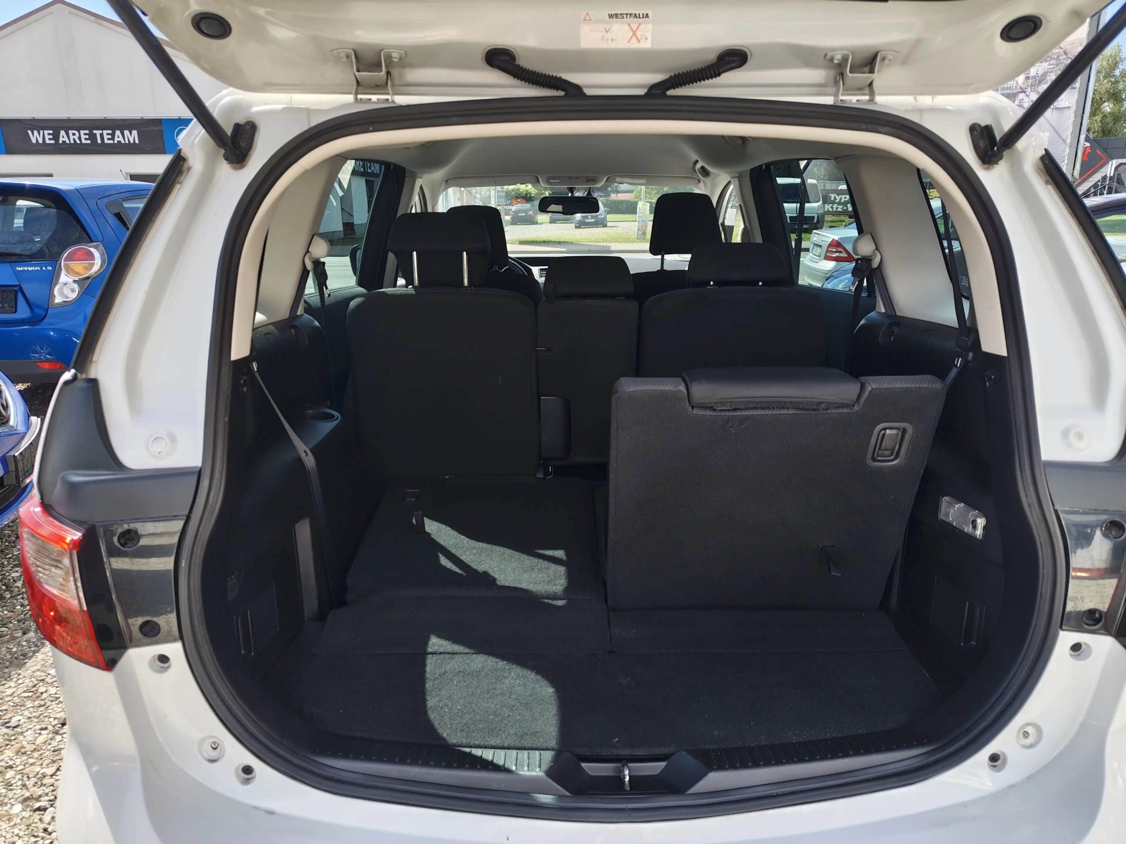 Mazda 5 5 2.0 MZR-DISI i-stop Sendo — photo 13