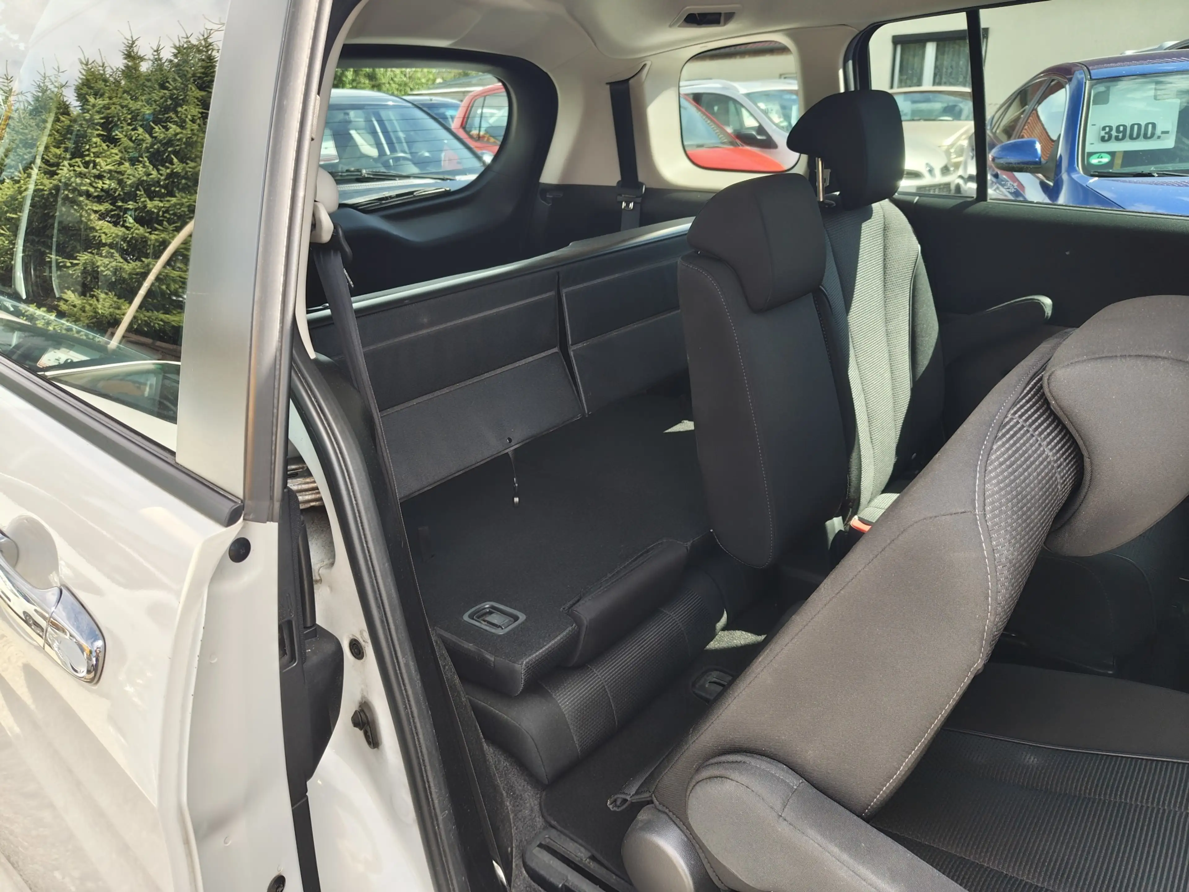 Mazda 5 5 2.0 MZR-DISI i-stop Sendo — photo 15