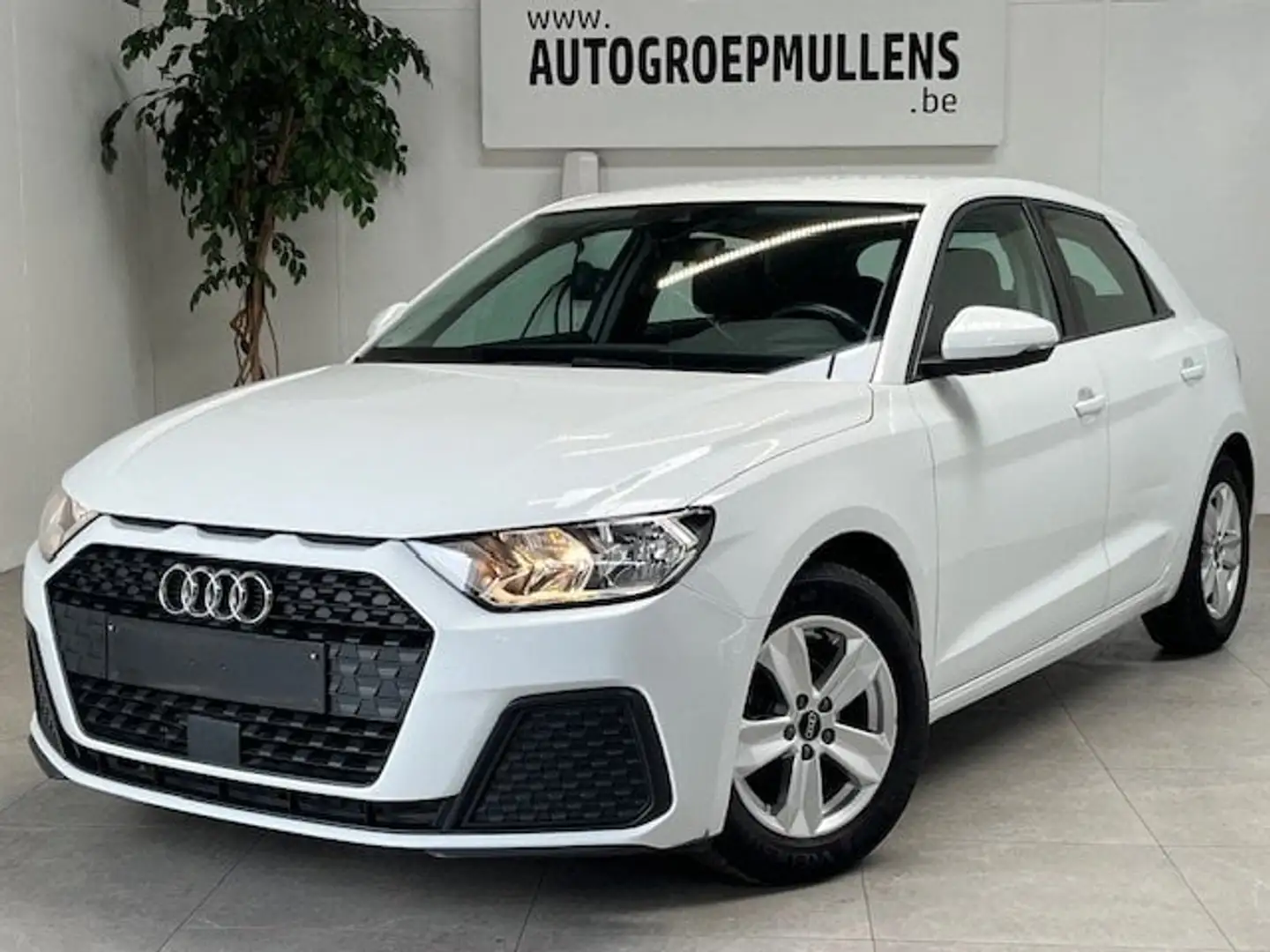 Audi A1 25 TFSI Sportback White - 1
