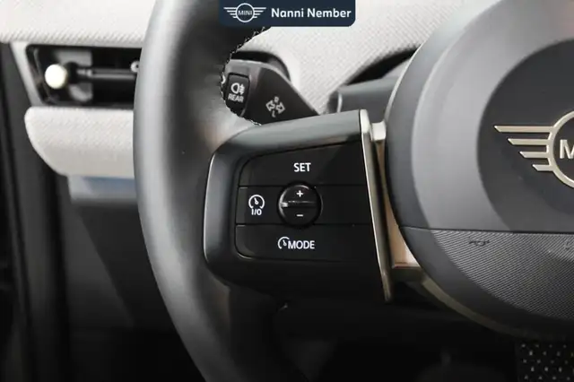 Mini Hatch view 17