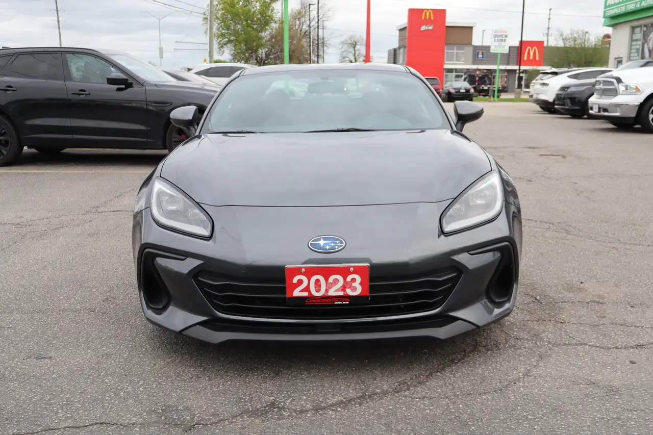 Subaru BRZ снимка Subaru BRZ