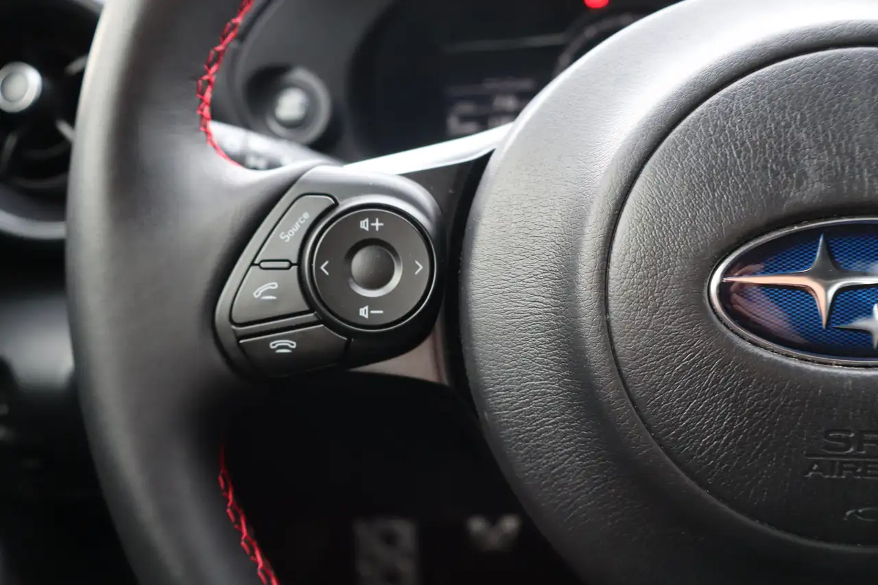 Subaru BRZ снимка Subaru BRZ