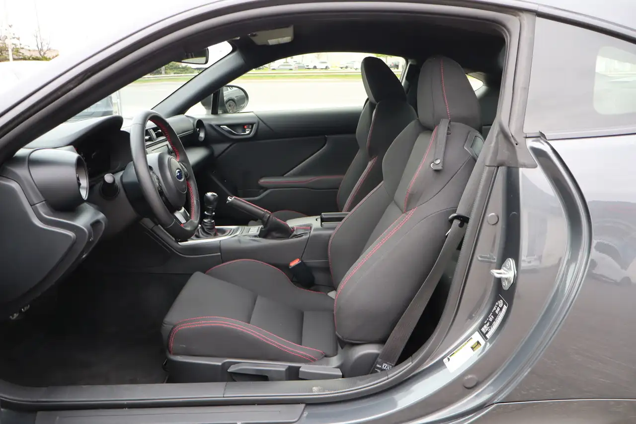 Subaru BRZ снимка Subaru BRZ
