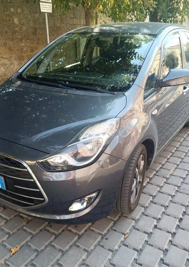 Hyundai iX20 1.4 crdi Comfort FL E6 - 1