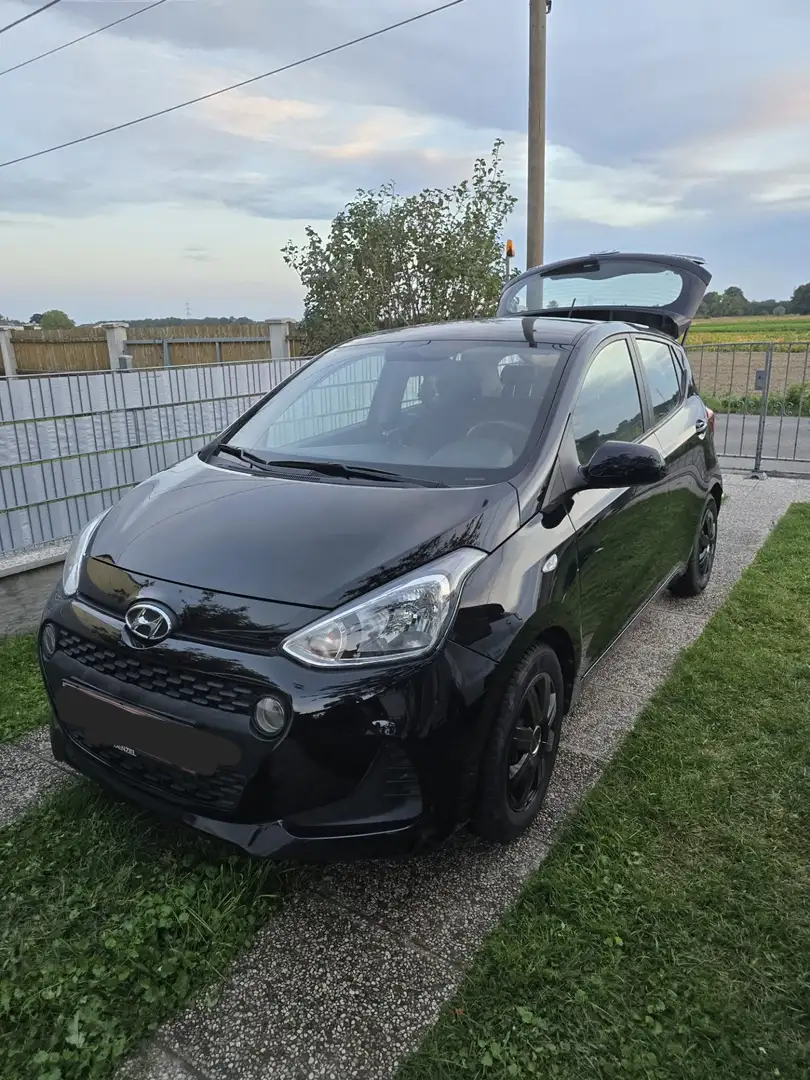 Hyundai i10 1,0 Level 2 Baujahr 2020!! 72000km Schwarz - 1