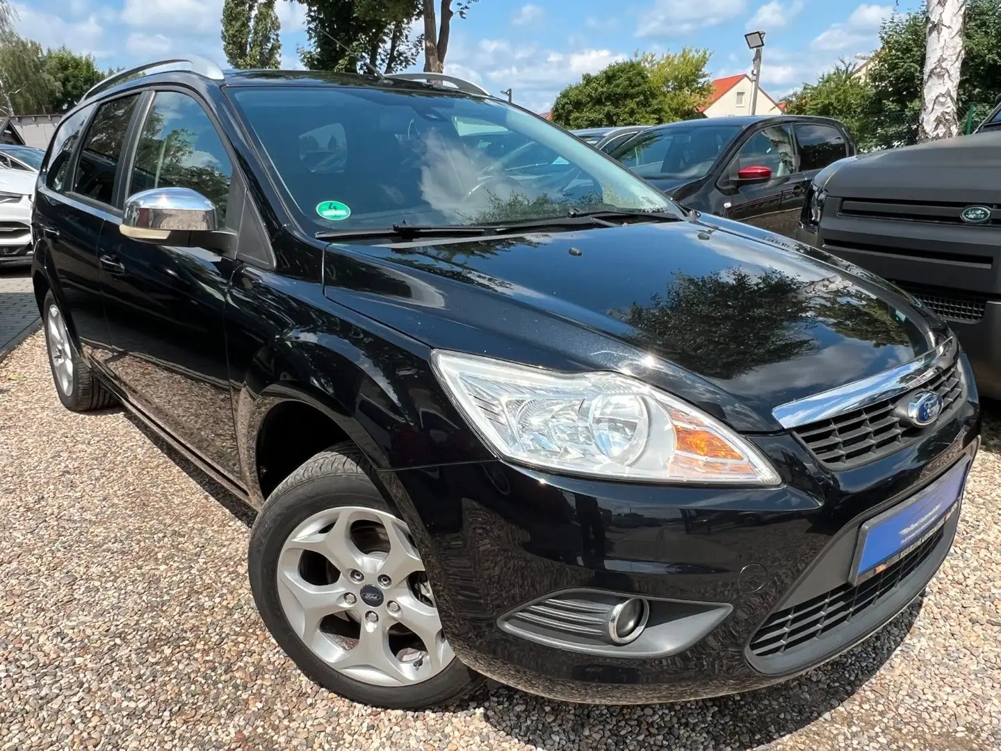 Ford Focus Turnier Viva*Klima*Navi*FHZ*PDC*TÜV 03/27 Negro - 1
