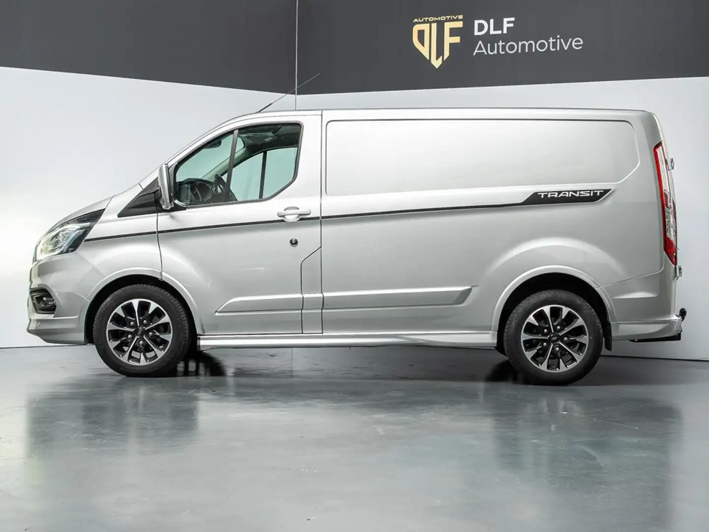 Ford Transit Custom 320 2.0 TDCI L1H1 Sport Grijs - 2
