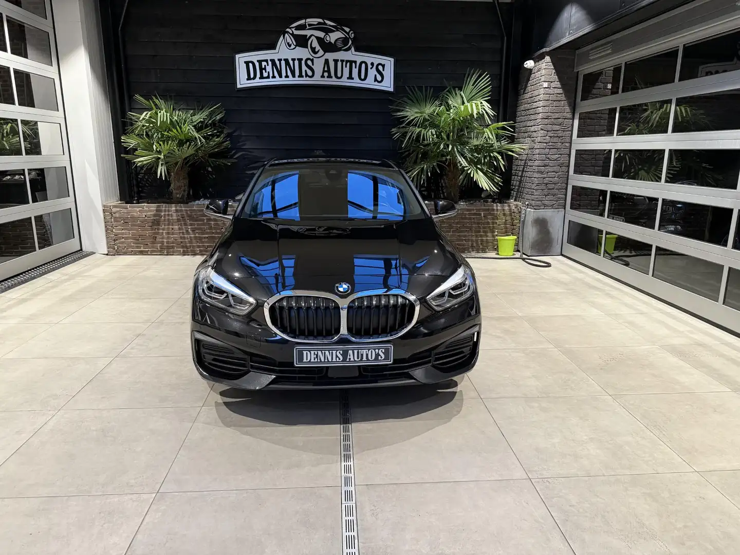 BMW 116 1-serie 116i Zwart - 2