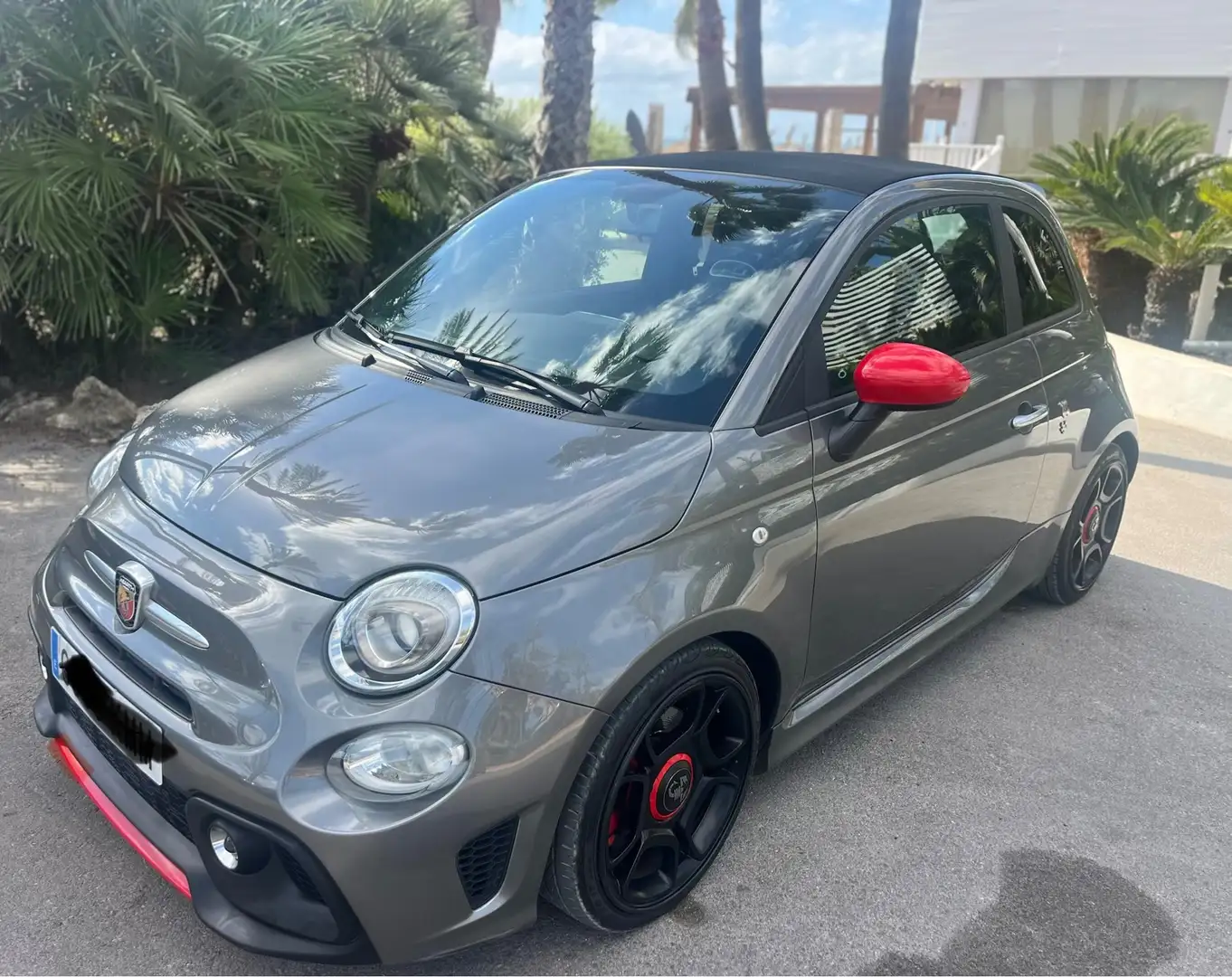 Abarth 595 Pista Abarth 595 Pista Cabriolet en excelente estado. Todas las revisiones están al día y la próxima ITV es en junio de 2028. Plateado - 1