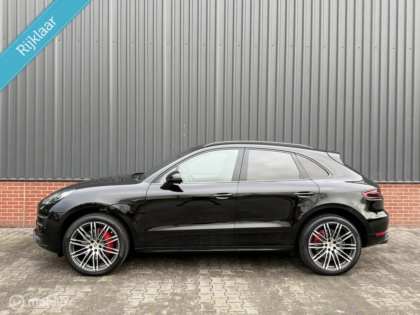 Porsche Macan 3.6 Turbo Sport Chrono Pano 451 PK Bose Leder Luch Schwarz - 2