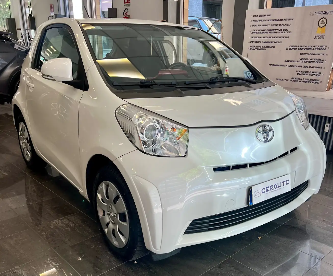 Toyota iQ iQ 1.0 High Collection **Garantita** Weiß - 2