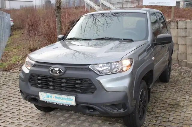 Lada A-Travel 5-Türer Allrad