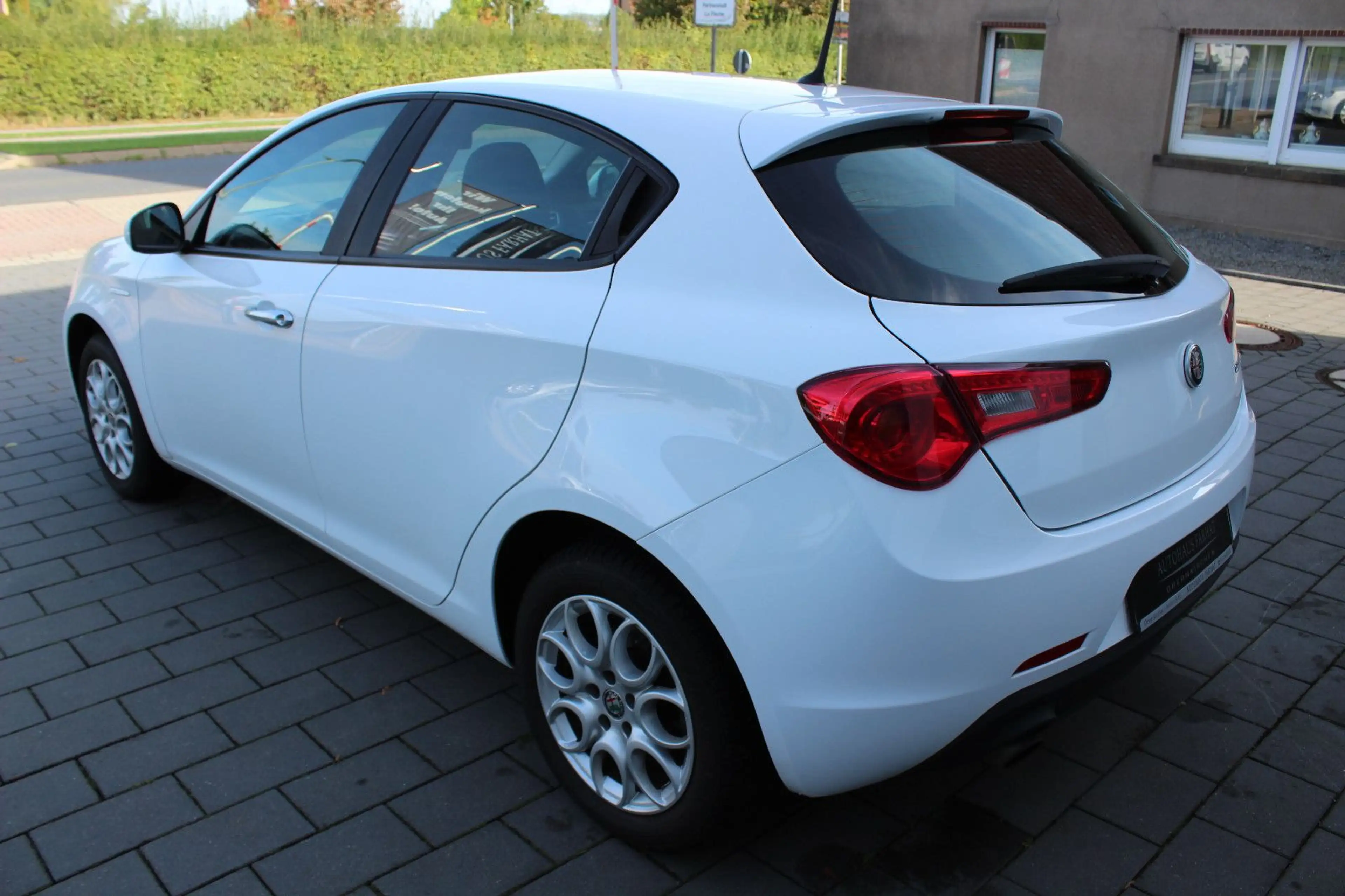 Alfa Romeo Giulietta Super (GANZJAHRESREIFEN) — photo 2