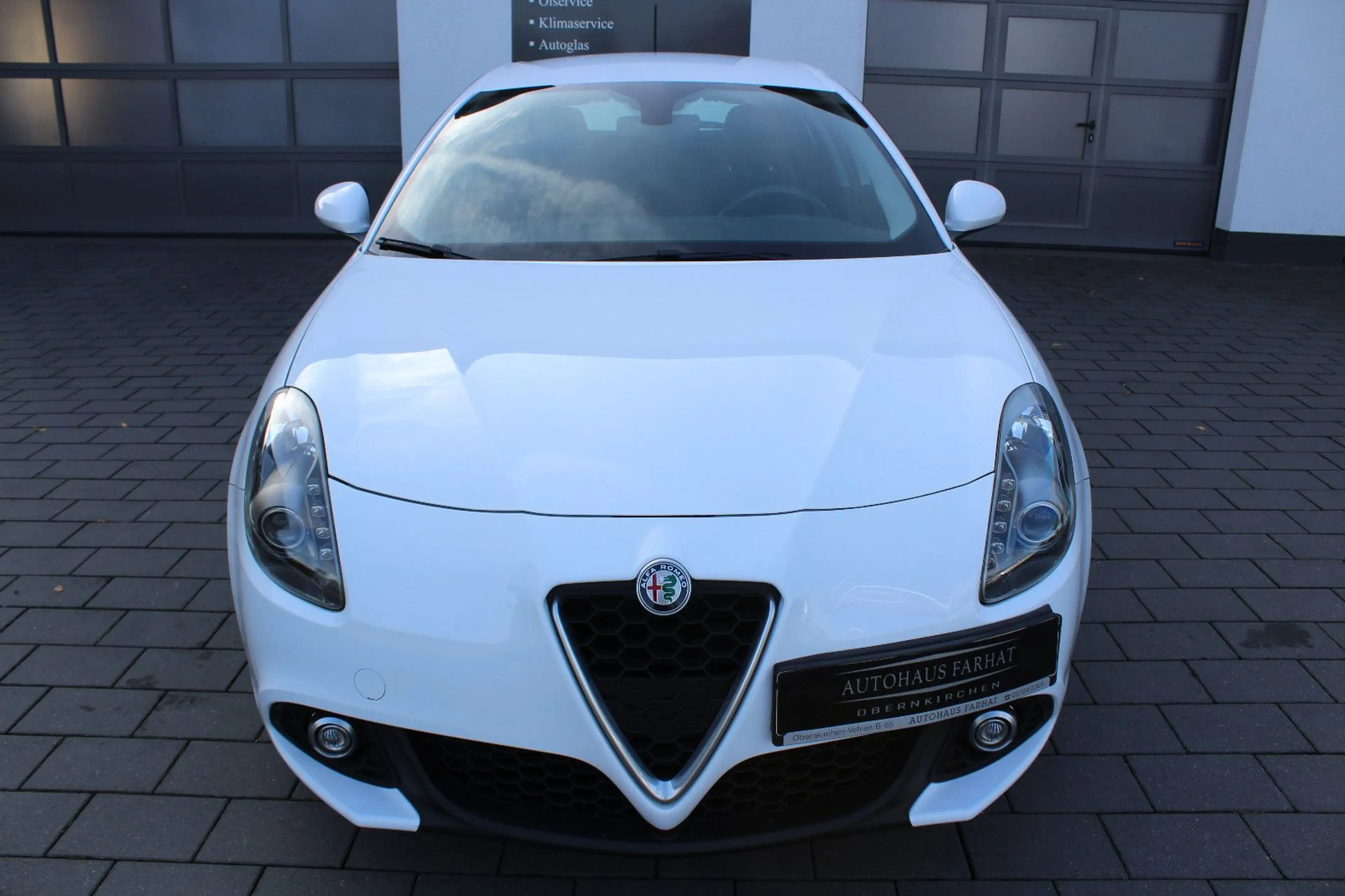 Alfa Romeo Giulietta Super (GANZJAHRESREIFEN) — photo 7