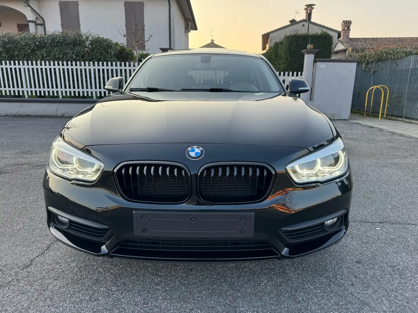 BMW 118 118i 5p Advantage auto Nero - 2