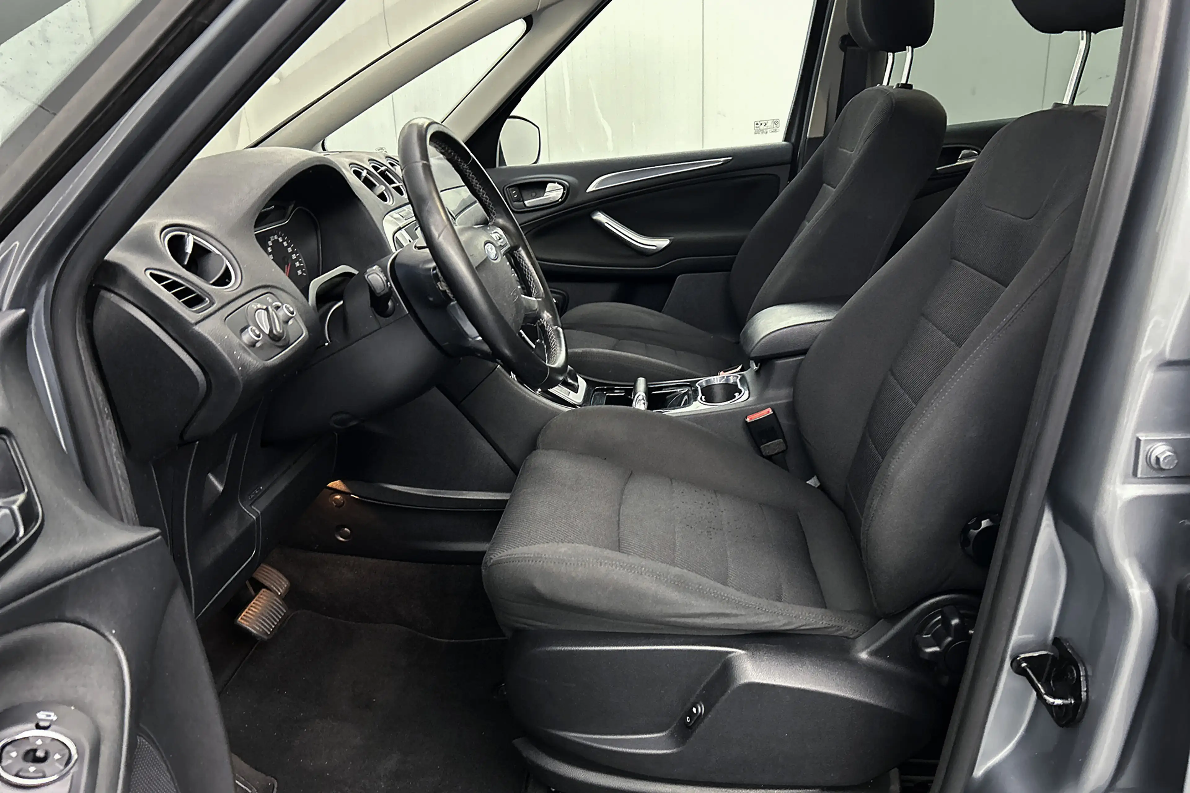 Ford S-Max 2.0 EcoBoost Titanium 7p. | Trekhaak | Cruise cont — photo 30