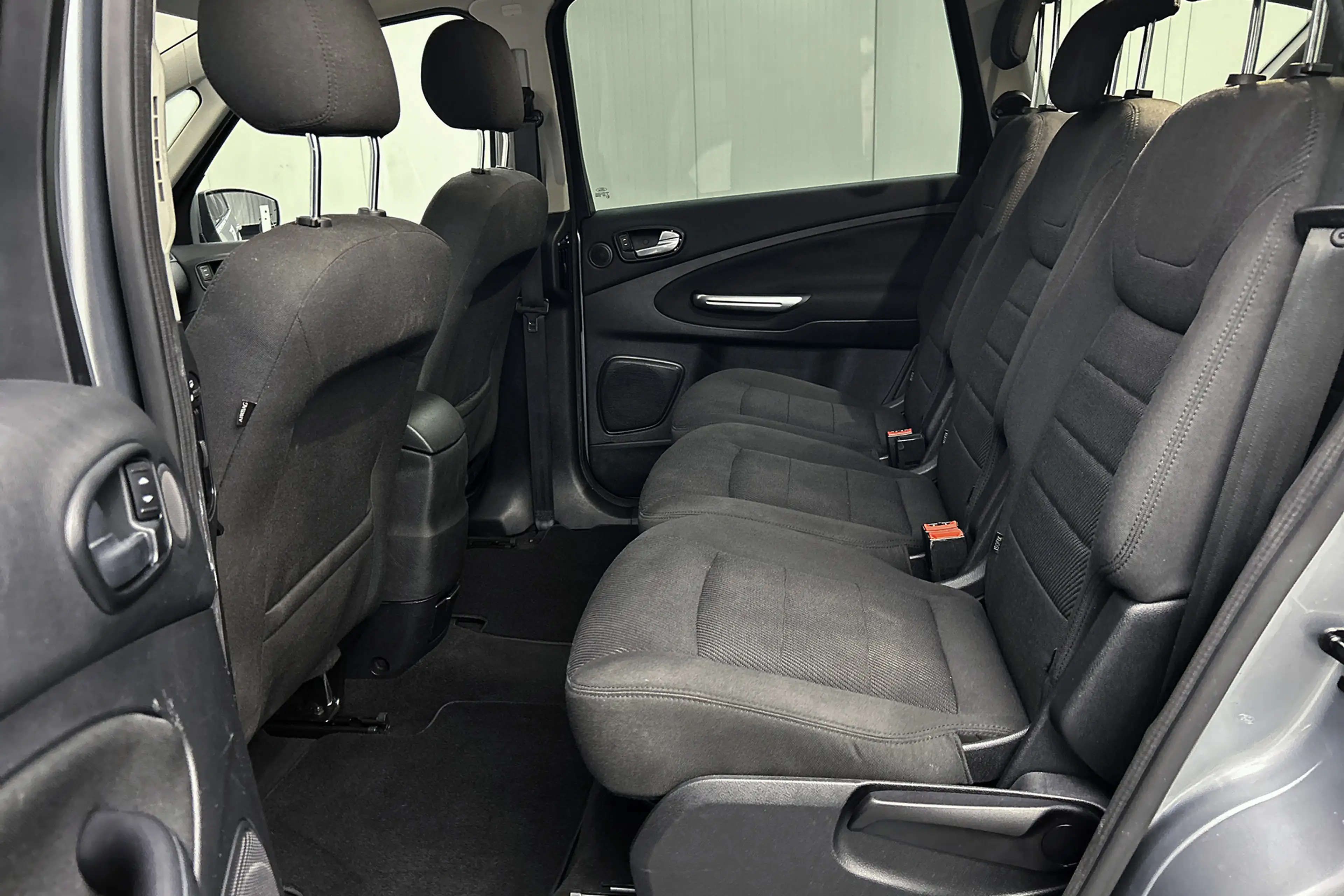 Ford S-Max 2.0 EcoBoost Titanium 7p. | Trekhaak | Cruise cont — photo 27