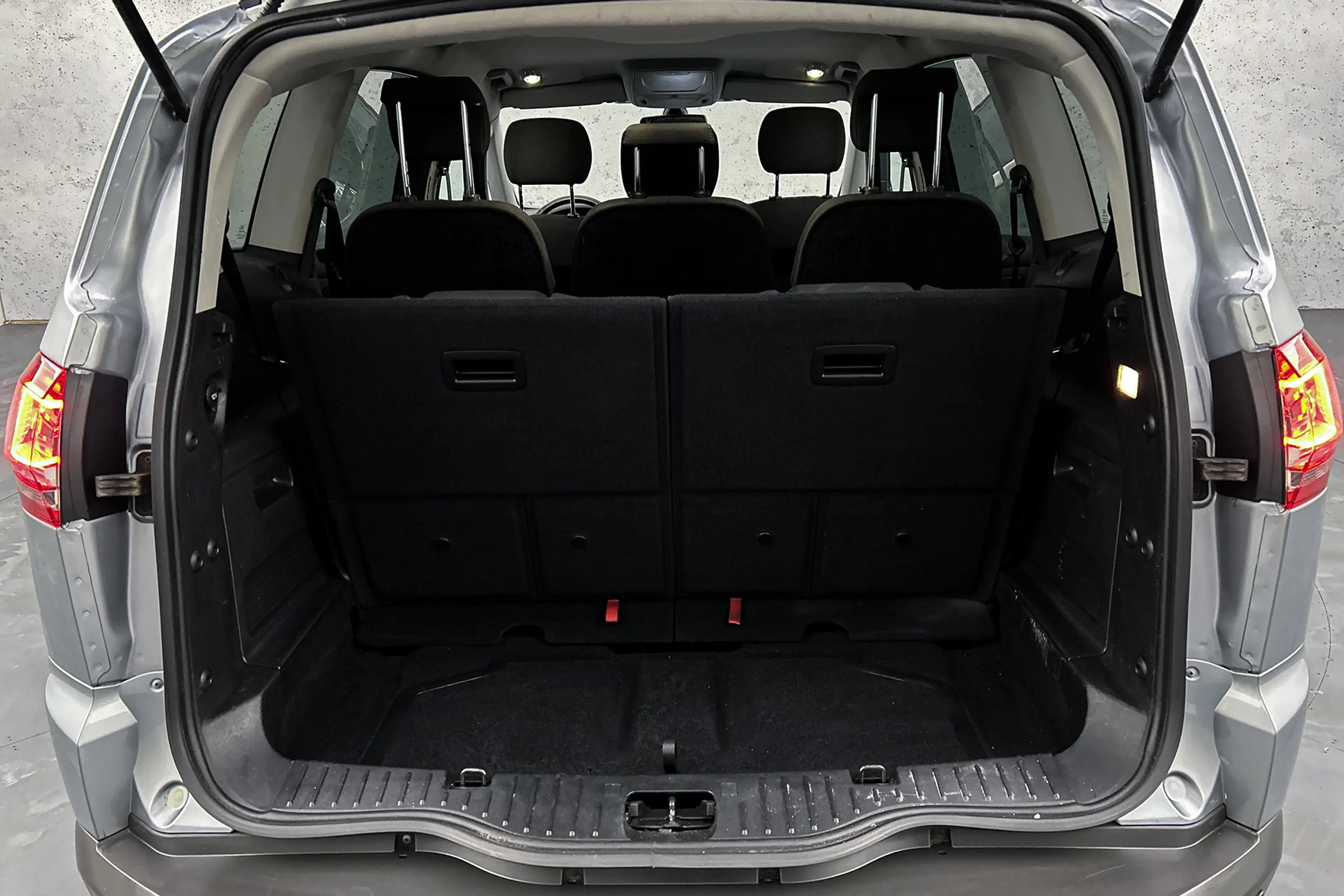 Ford S-Max 2.0 EcoBoost Titanium 7p. | Trekhaak | Cruise cont — photo 16